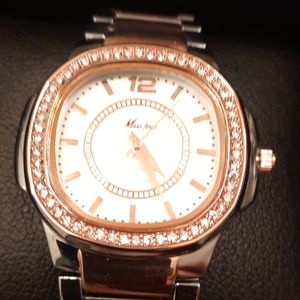 Lady Watch